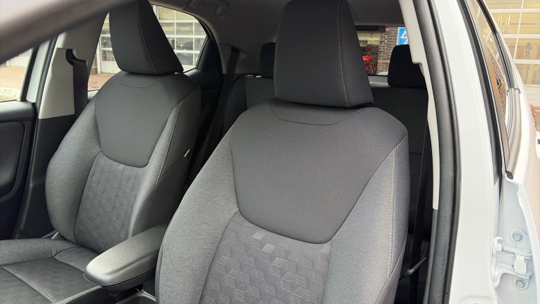 Toyota Yaris 1.5 Hybrid Design 5dr CVT Hybrid Hatchback